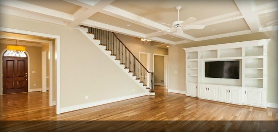 12332 Worthington Road, Staircase